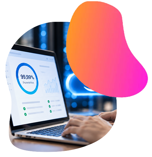 99,99 % de disponibilidad en la versión hosteada sobre AWS. 